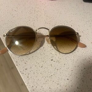 Ray-Ban round metal sunglasses. 

Great used condition.